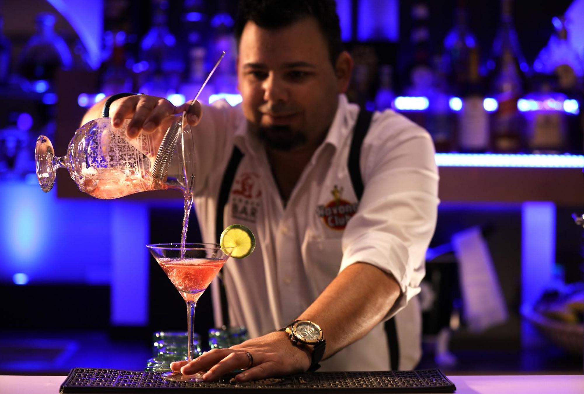 罗密尔霍夫酒店 上陶恩 外观 照片